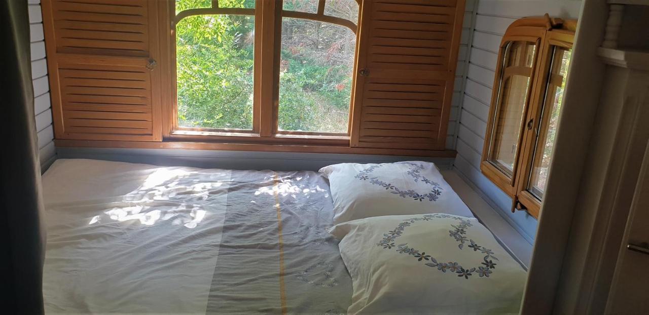 Roulotte En Bois Sud France Pension Le Soler Buitenkant foto